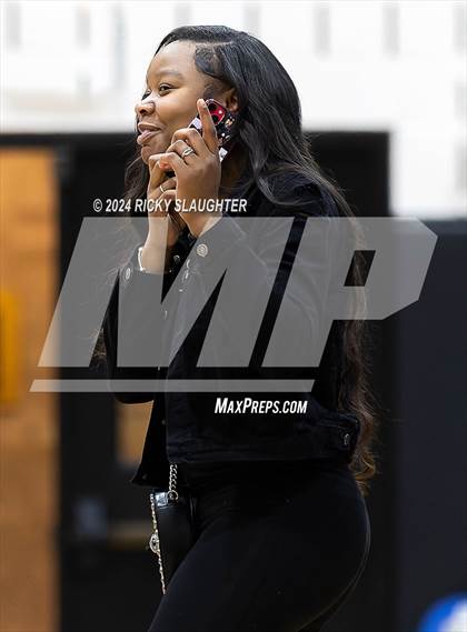 Thumbnail 1 in Pattonville vs Alton (SWIC SHOWDOWN) photogallery.