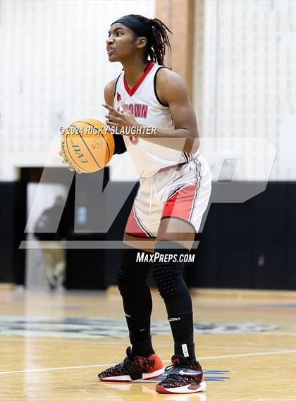 Thumbnail 2 in Pattonville vs Alton (SWIC SHOWDOWN) photogallery.