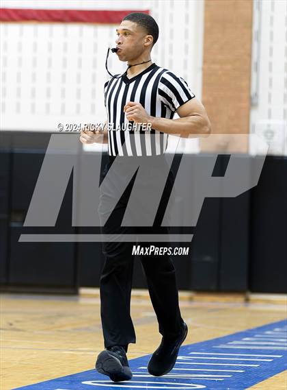Thumbnail 2 in Pattonville vs Alton (SWIC SHOWDOWN) photogallery.