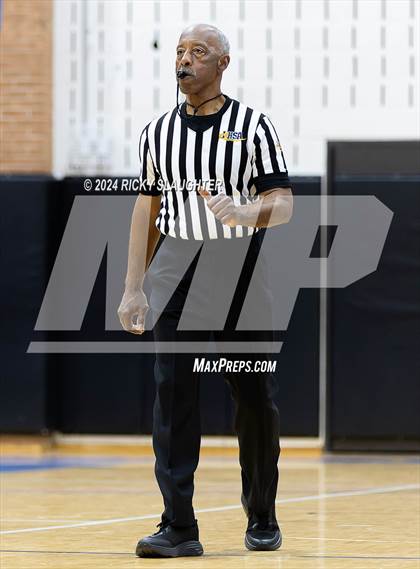 Thumbnail 1 in Pattonville vs Alton (SWIC SHOWDOWN) photogallery.