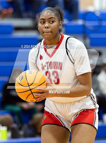 Thumbnail 2 in Pattonville vs Alton (SWIC SHOWDOWN) photogallery.