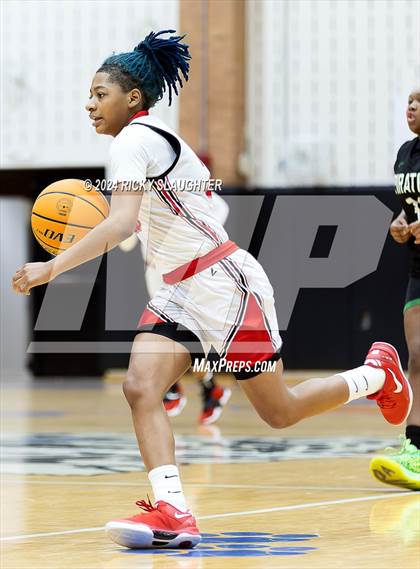 Thumbnail 3 in Pattonville vs Alton (SWIC SHOWDOWN) photogallery.