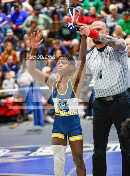 Thumbnail 2 in GIAA Traditional State Semifinals photogallery.