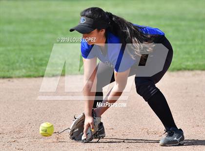 Thumbnail 3 in Charter Oak @ Diamond Ranch photogallery.