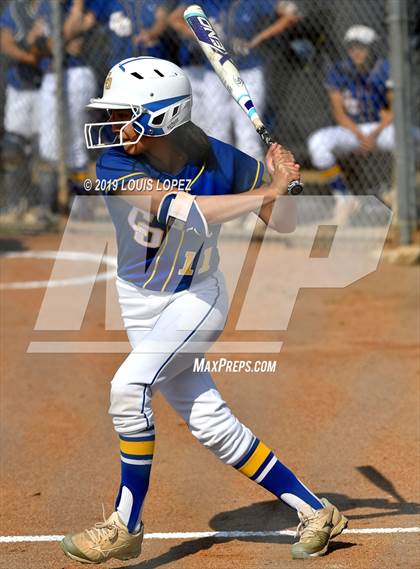 Thumbnail 2 in Charter Oak @ Diamond Ranch photogallery.