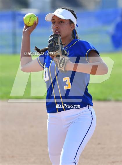 Thumbnail 1 in Charter Oak @ Diamond Ranch photogallery.