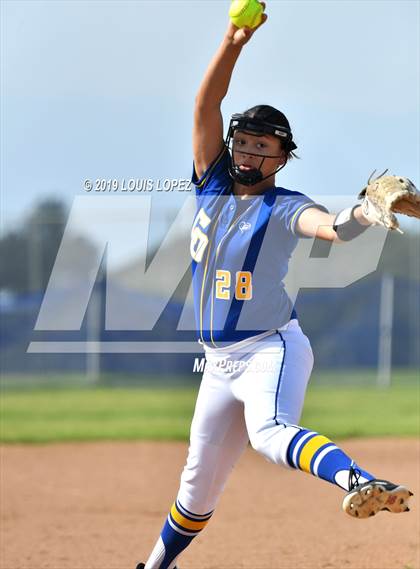 Thumbnail 1 in Charter Oak @ Diamond Ranch photogallery.