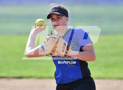 Thumbnail 2 in Charter Oak @ Diamond Ranch photogallery.