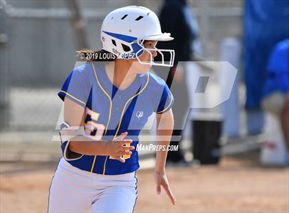 Thumbnail 2 in Charter Oak @ Diamond Ranch photogallery.
