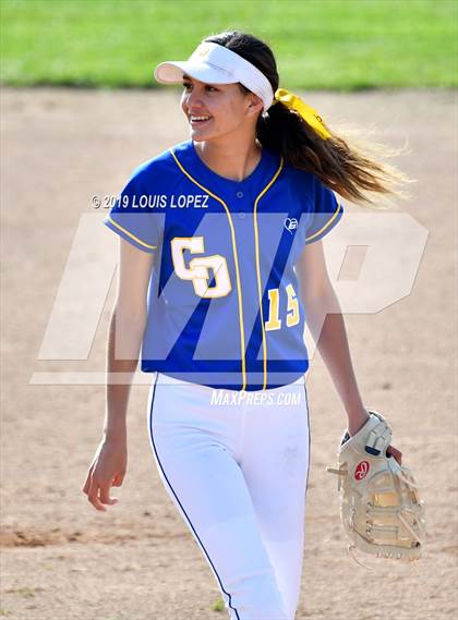 Thumbnail 3 in Charter Oak @ Diamond Ranch photogallery.