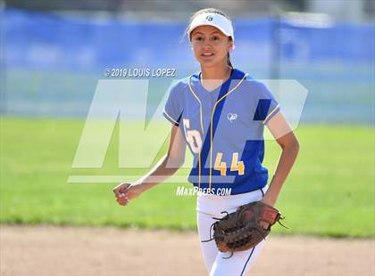 Thumbnail 3 in Charter Oak @ Diamond Ranch photogallery.