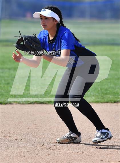 Thumbnail 3 in Charter Oak @ Diamond Ranch photogallery.