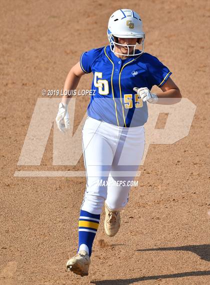 Thumbnail 3 in Charter Oak @ Diamond Ranch photogallery.
