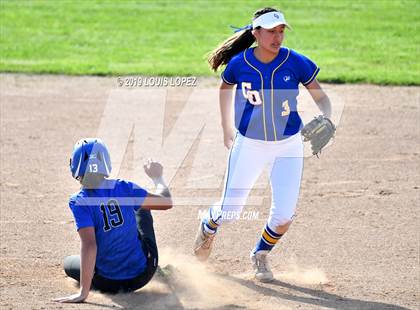 Thumbnail 3 in Charter Oak @ Diamond Ranch photogallery.