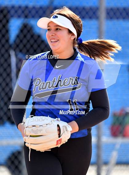 Thumbnail 3 in Charter Oak @ Diamond Ranch photogallery.