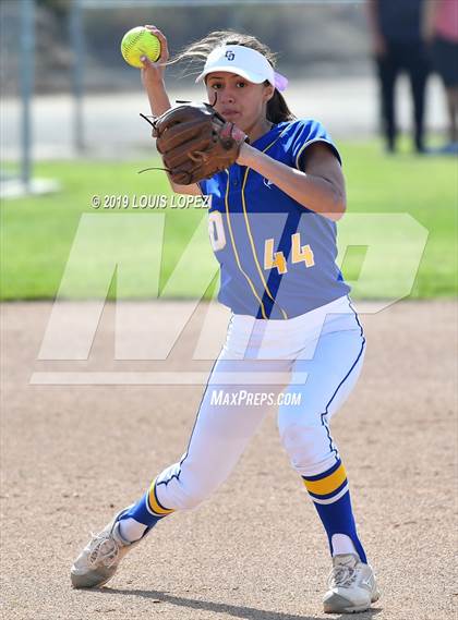 Thumbnail 1 in Charter Oak @ Diamond Ranch photogallery.