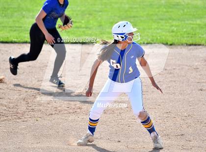 Thumbnail 3 in Charter Oak @ Diamond Ranch photogallery.