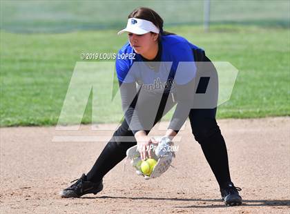 Thumbnail 3 in Charter Oak @ Diamond Ranch photogallery.