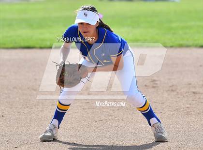 Thumbnail 3 in Charter Oak @ Diamond Ranch photogallery.