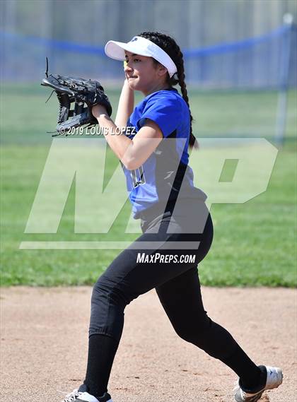 Thumbnail 3 in Charter Oak @ Diamond Ranch photogallery.
