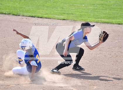 Thumbnail 3 in Charter Oak @ Diamond Ranch photogallery.
