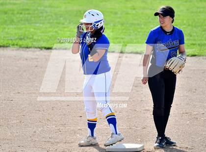 Thumbnail 2 in Charter Oak @ Diamond Ranch photogallery.