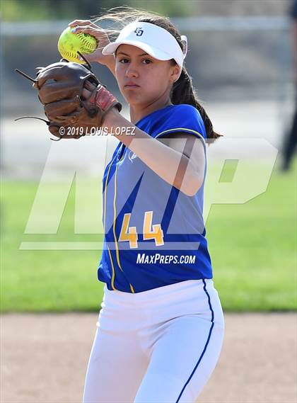 Thumbnail 1 in Charter Oak @ Diamond Ranch photogallery.