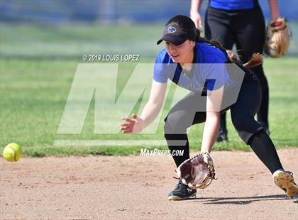 Thumbnail 3 in Charter Oak @ Diamond Ranch photogallery.