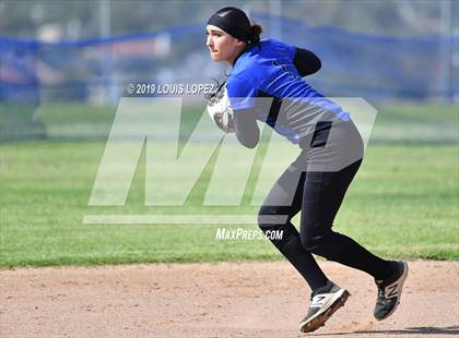 Thumbnail 2 in Charter Oak @ Diamond Ranch photogallery.
