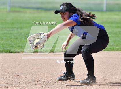 Thumbnail 3 in Charter Oak @ Diamond Ranch photogallery.