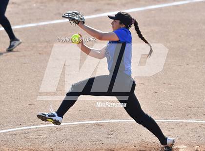 Thumbnail 2 in Charter Oak @ Diamond Ranch photogallery.