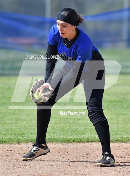 Thumbnail 3 in Charter Oak @ Diamond Ranch photogallery.