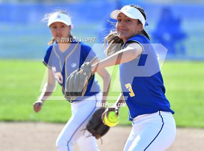 Thumbnail 2 in Charter Oak @ Diamond Ranch photogallery.