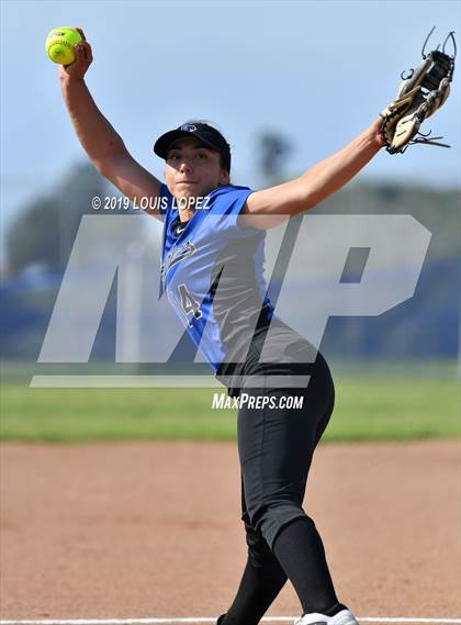 Thumbnail 3 in Charter Oak @ Diamond Ranch photogallery.