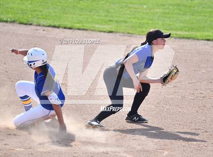 Thumbnail 2 in Charter Oak @ Diamond Ranch photogallery.