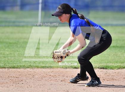 Thumbnail 2 in Charter Oak @ Diamond Ranch photogallery.