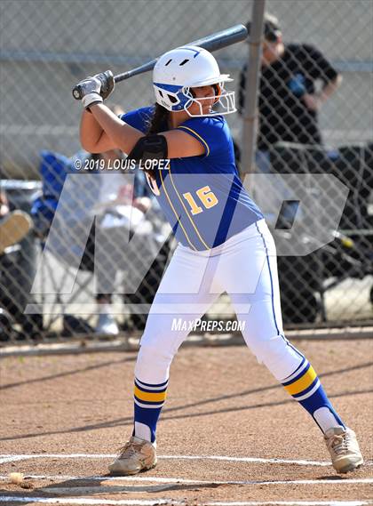 Thumbnail 3 in Charter Oak @ Diamond Ranch photogallery.