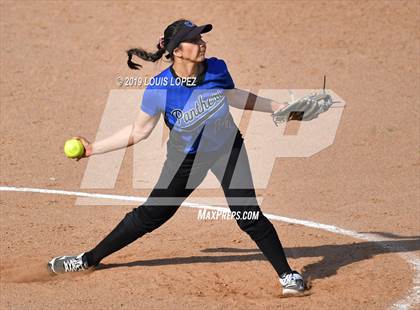 Thumbnail 2 in Charter Oak @ Diamond Ranch photogallery.