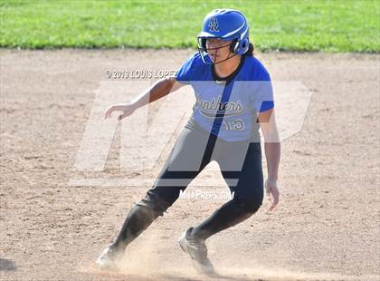 Thumbnail 2 in Charter Oak @ Diamond Ranch photogallery.