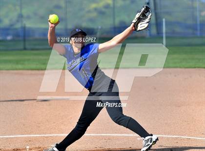 Thumbnail 2 in Charter Oak @ Diamond Ranch photogallery.