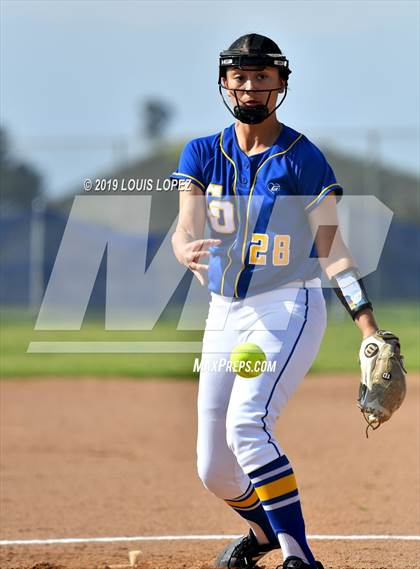 Thumbnail 1 in Charter Oak @ Diamond Ranch photogallery.