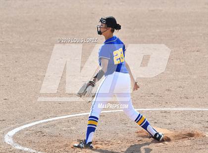 Thumbnail 3 in Charter Oak @ Diamond Ranch photogallery.