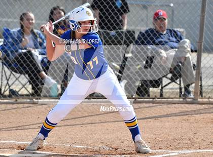 Thumbnail 2 in Charter Oak @ Diamond Ranch photogallery.