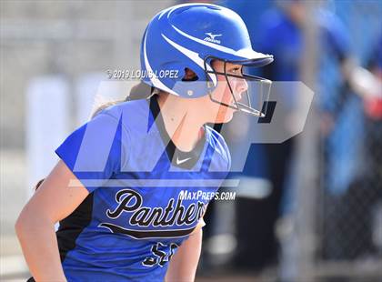 Thumbnail 3 in Charter Oak @ Diamond Ranch photogallery.