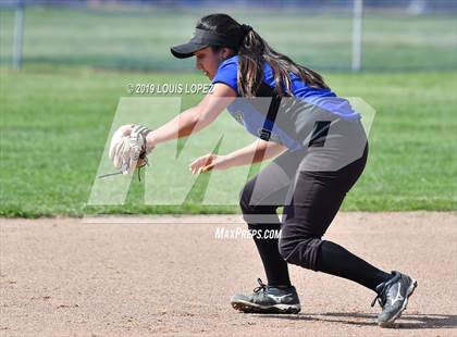 Thumbnail 2 in Charter Oak @ Diamond Ranch photogallery.