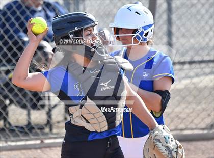 Thumbnail 2 in Charter Oak @ Diamond Ranch photogallery.