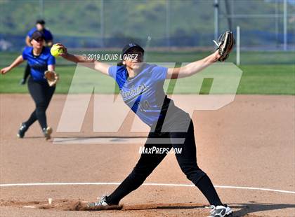 Thumbnail 2 in Charter Oak @ Diamond Ranch photogallery.