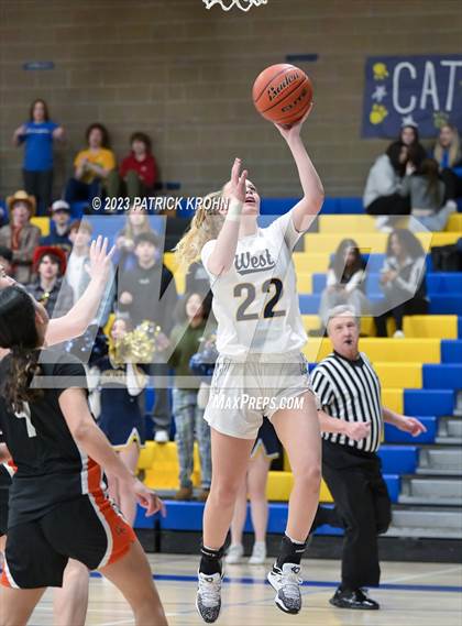 Thumbnail 1 in West Seattle vs Central Kitsap (3A Opening Round) photogallery.