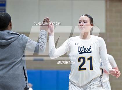 Thumbnail 1 in West Seattle vs Central Kitsap (3A Opening Round) photogallery.
