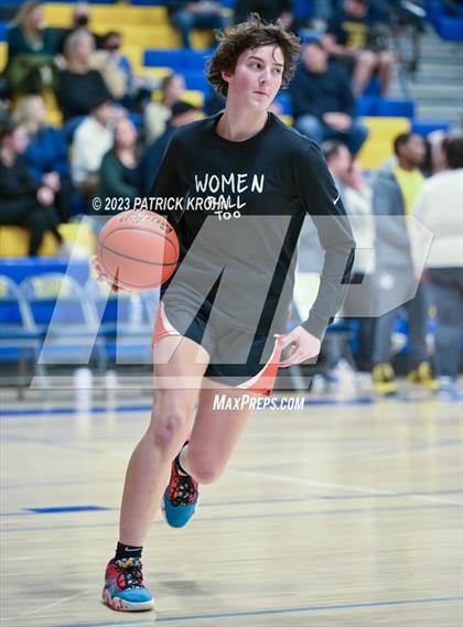 Thumbnail 1 in West Seattle vs Central Kitsap (3A Opening Round) photogallery.